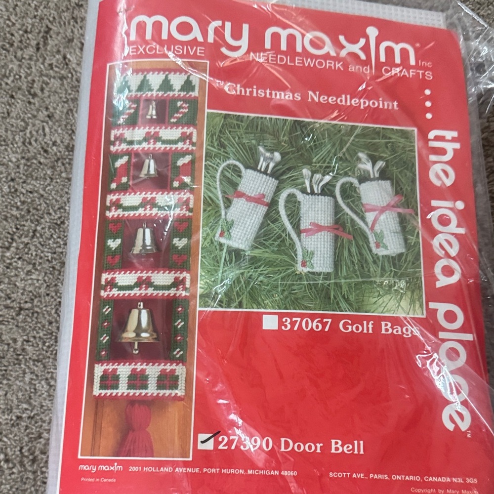 Christmas door Bell  Needlepoint Kit - Red and Green